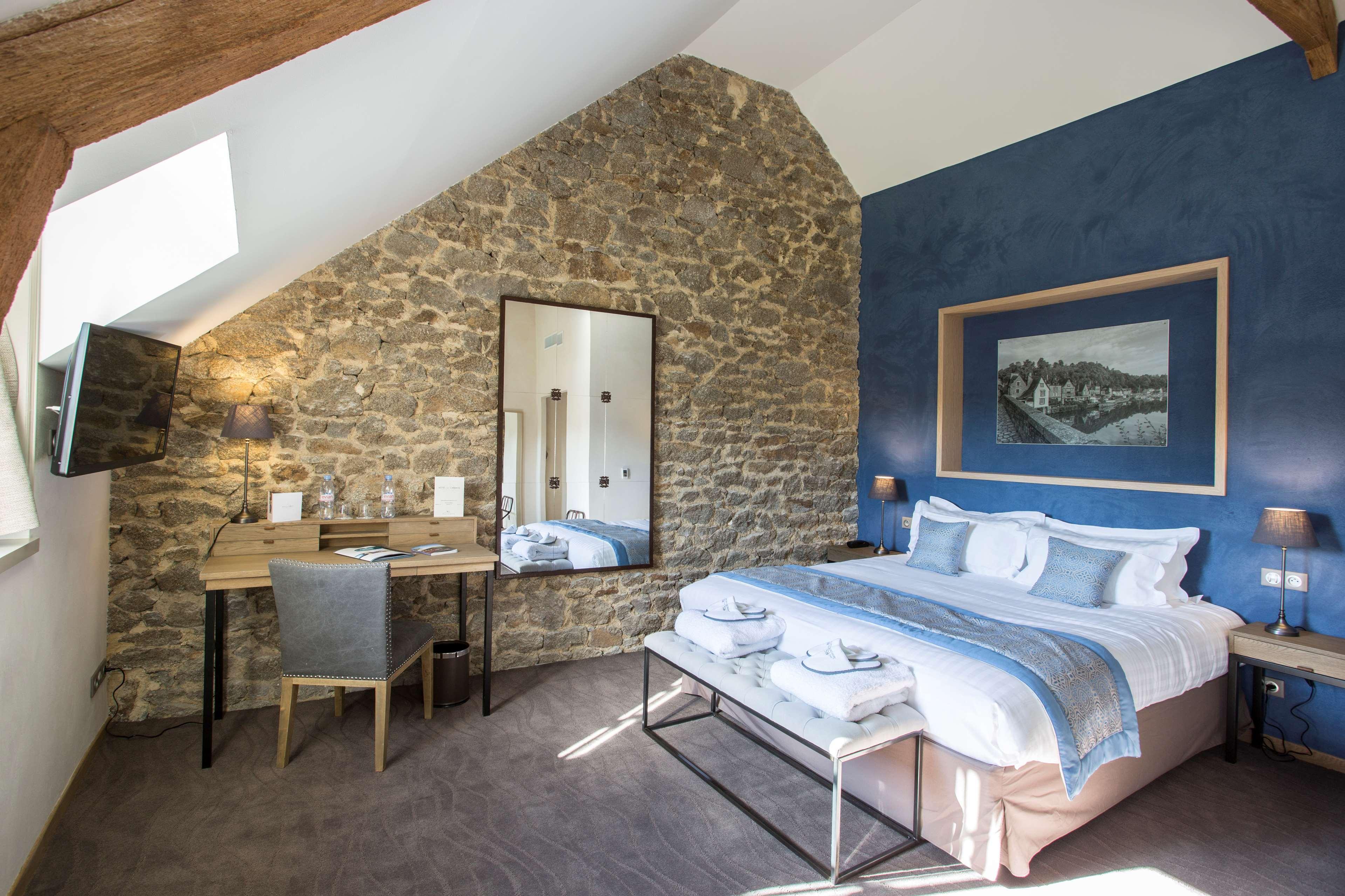 Hotel De L'Abbaye Le Tronchet  Екстериор снимка
