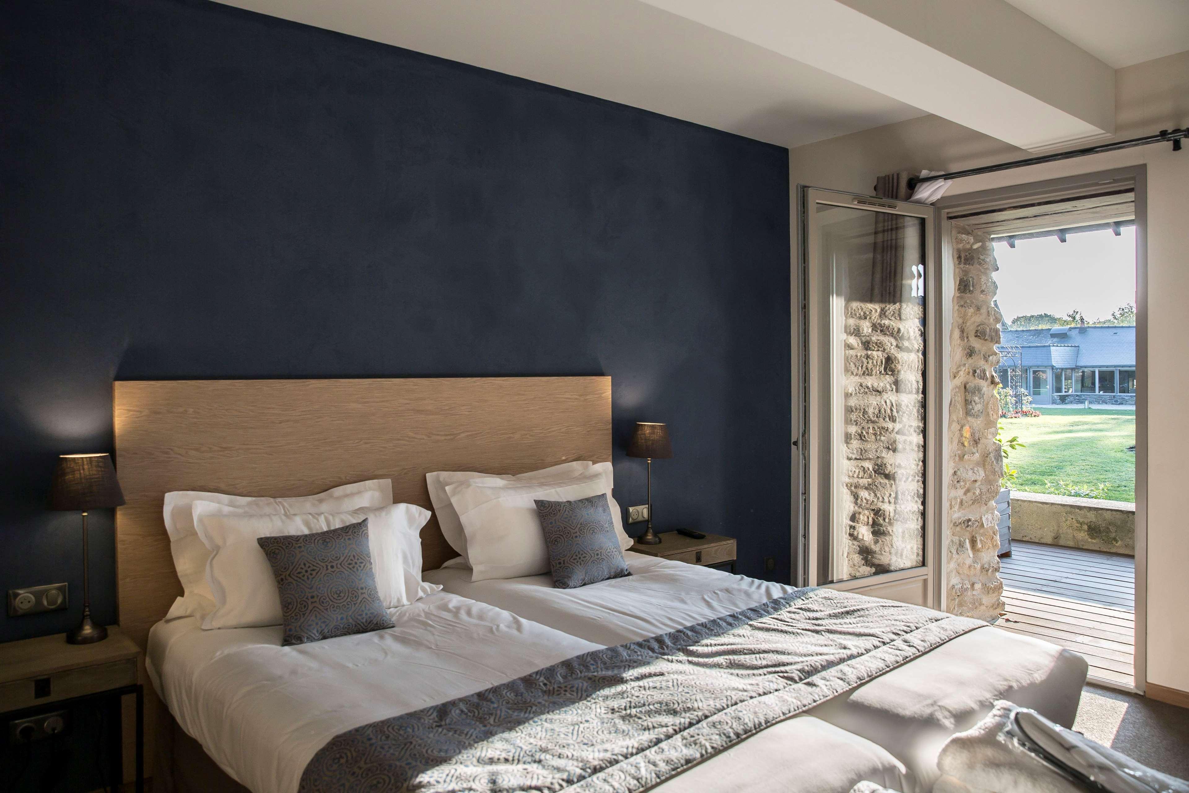 Hotel De L'Abbaye Le Tronchet  Екстериор снимка