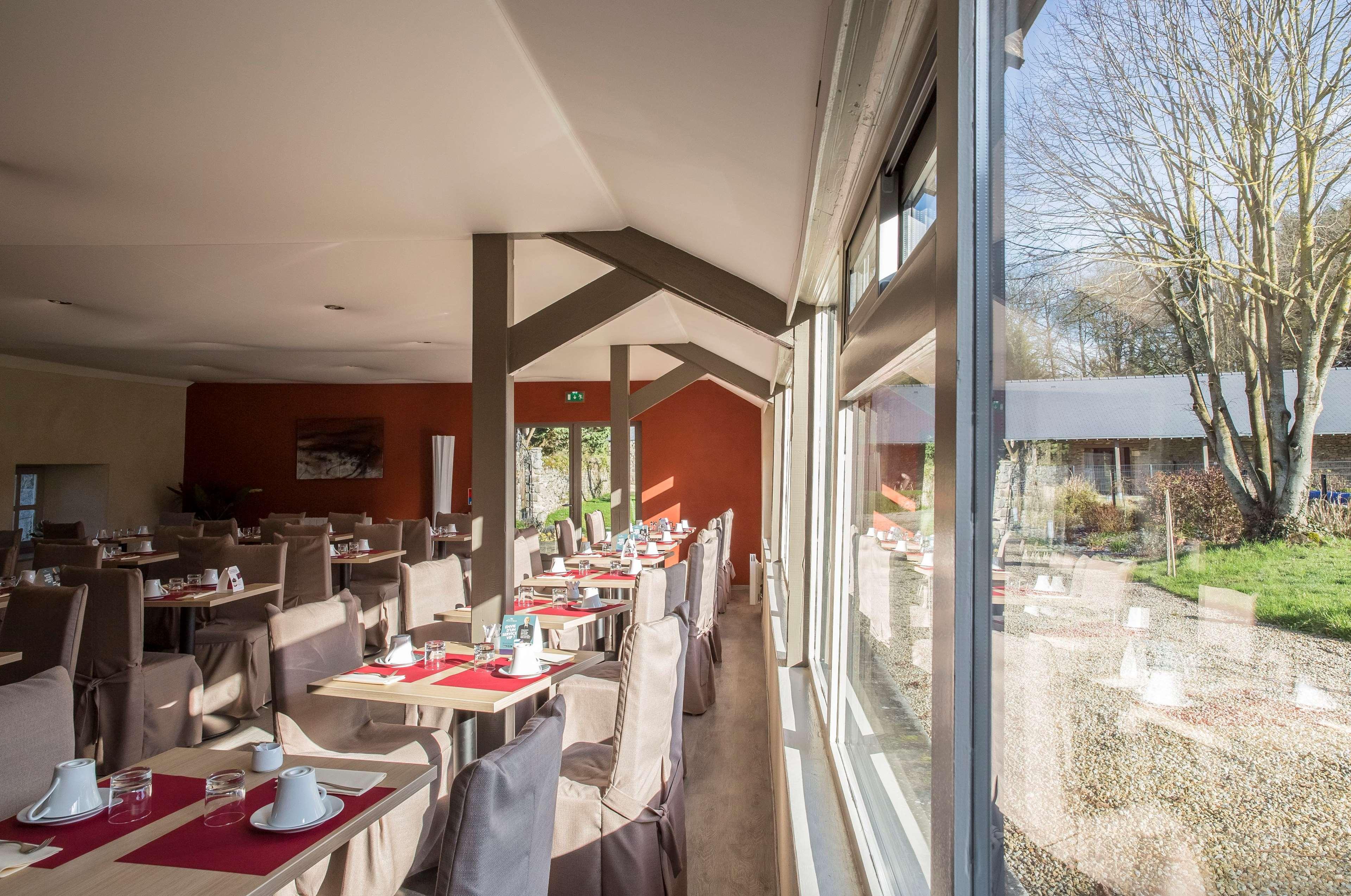 Hotel De L'Abbaye Le Tronchet  Екстериор снимка