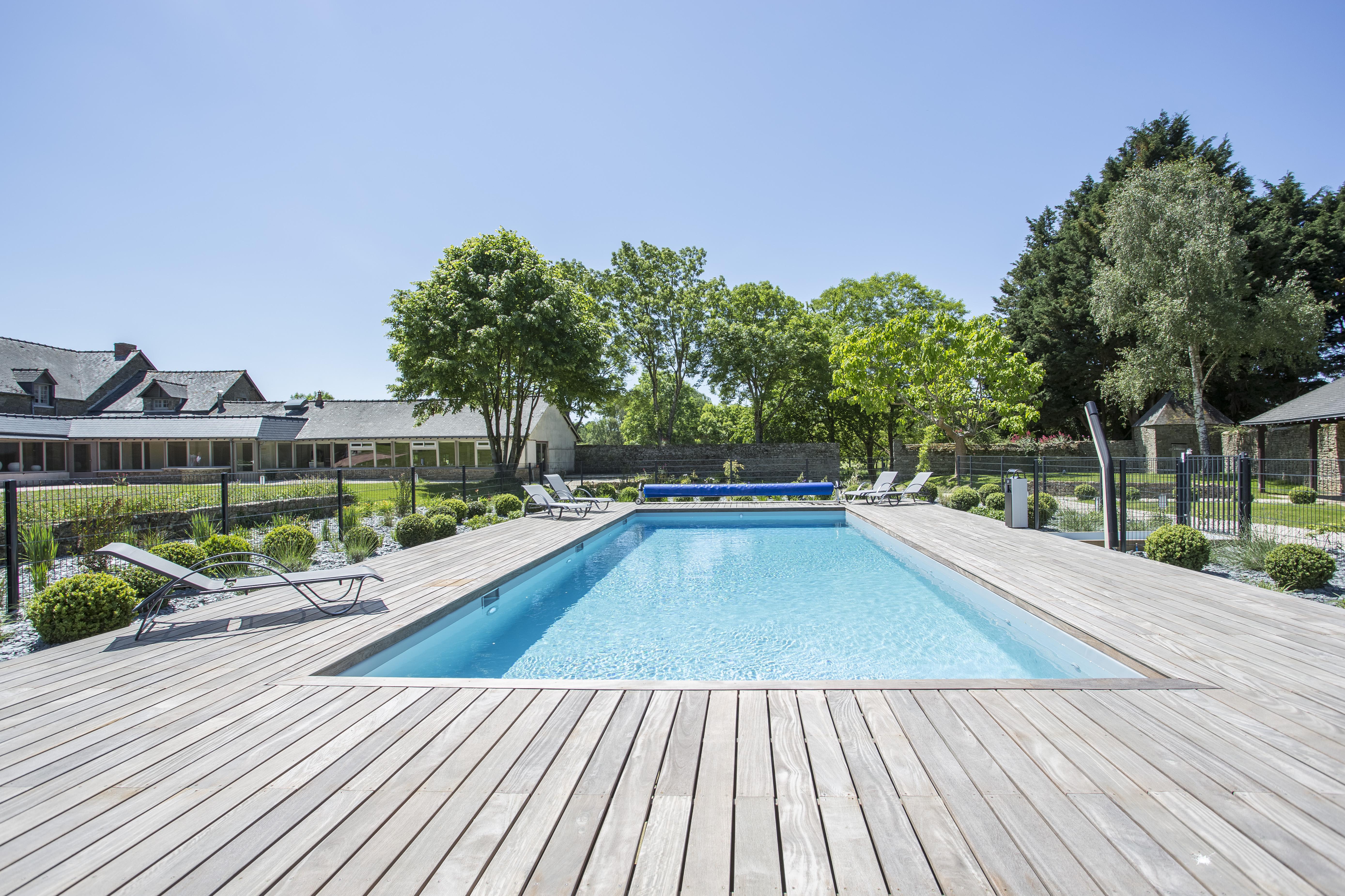 Hotel De L'Abbaye Le Tronchet  Екстериор снимка